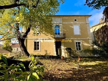 maison 6 pièces 230 m²