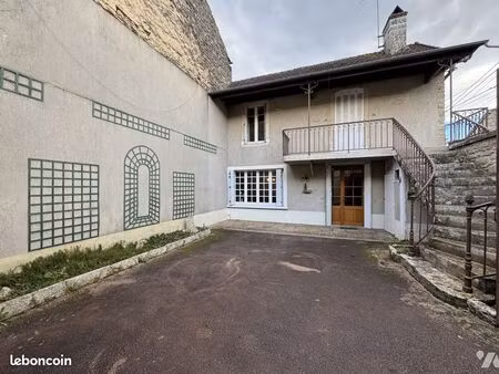 maison 4 pièces 109 m²