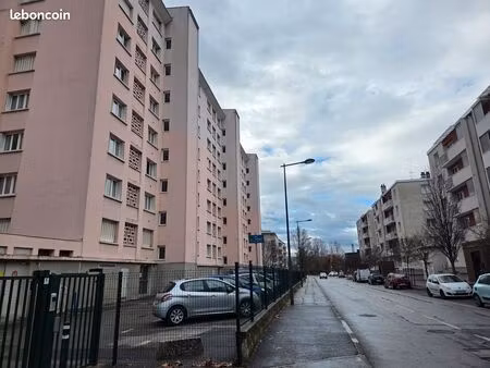 appartement f4 edouard vaillant