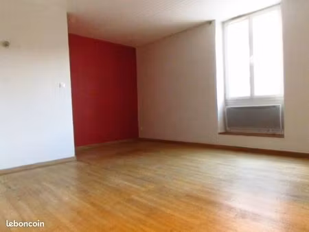 appartement t4 avec véranda  lumineux et vue dégagée - centre vizille