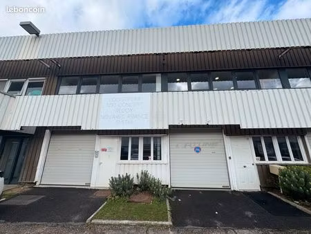 local 180m² + bureau climatisé 40m² - direct propriétaire - za courtaboeuf