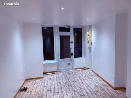 local bureau proche centre