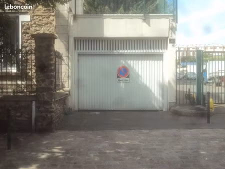 parking sous sol fermé