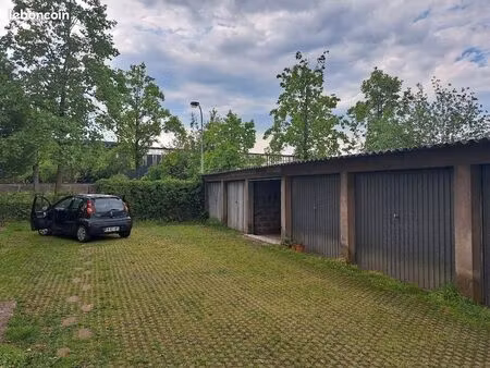 garage fermé en face geric thionville