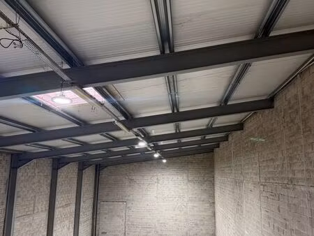 local d'activité de 550m² 93600 aulnay-sous-bois