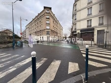 local commercial 552 m²