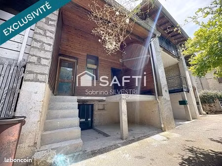 maison 4 pièces 150 m²