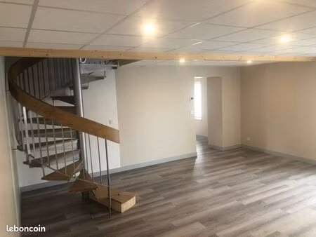 maison au calme retirer de la route a15 minute de beaumes les dames   39 de besançon