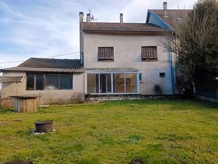 maison 4 chambres proche des lacs