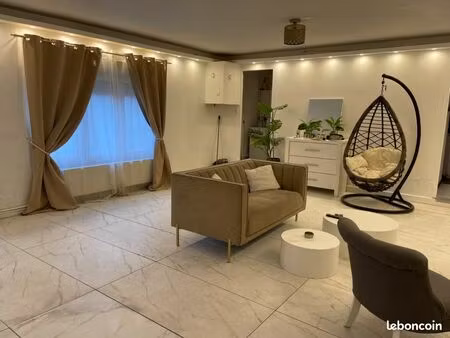 immeuble 2 pièces 138 m²