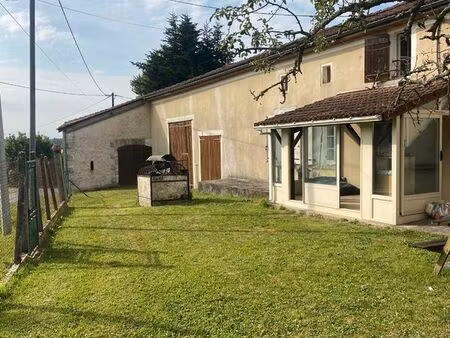 maison ancienne a la campagne