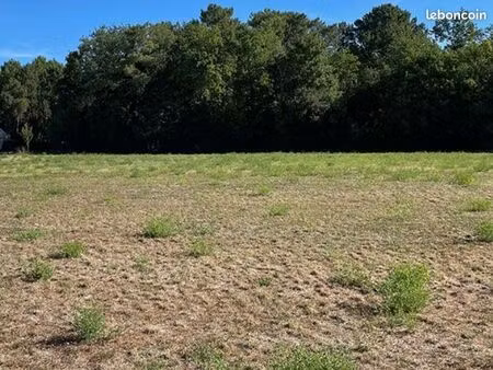 terrain 401 m² les mathes