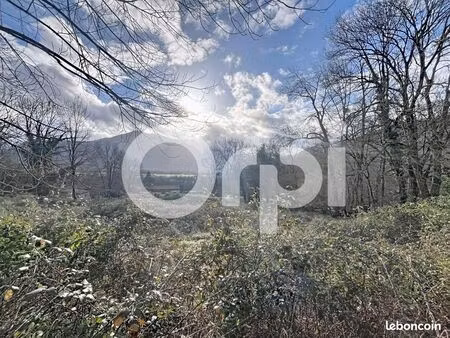 terrain 1 664 m² ore