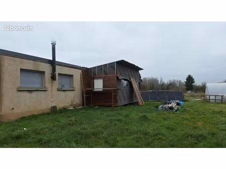 lieu de vie nature & autonomie – verger  eau  solaire  dépendances – 7 740 m² – neuvy-pail