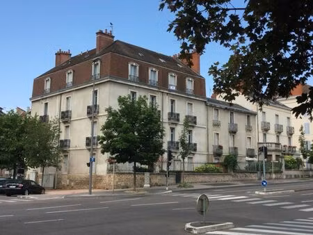 t2 meublé - bas victor hugo - 39m2