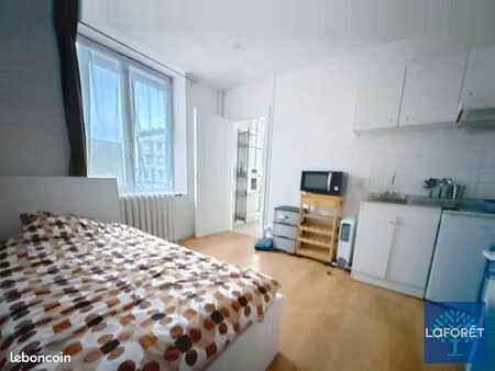 studio 1 pièce 15 m²