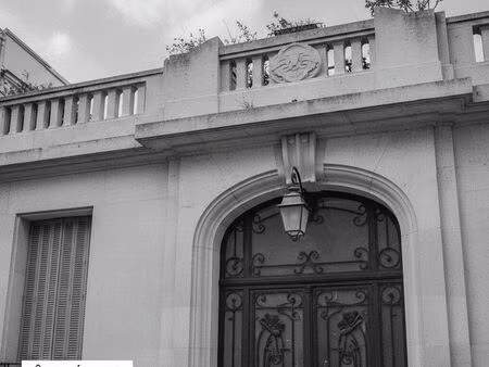 260m² en duplex | batiment art déco | écusson nîmes | terrasses & parking