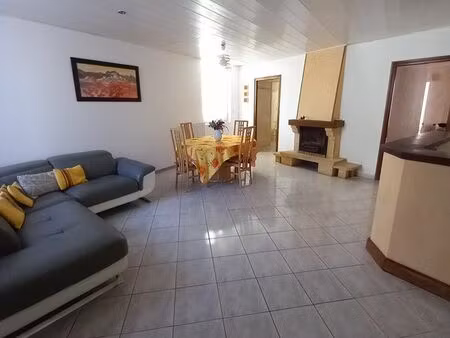 grand appartement + garage