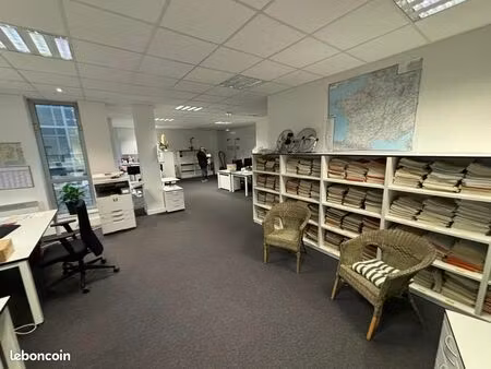 bureaux 123 m² neuilly plaisance