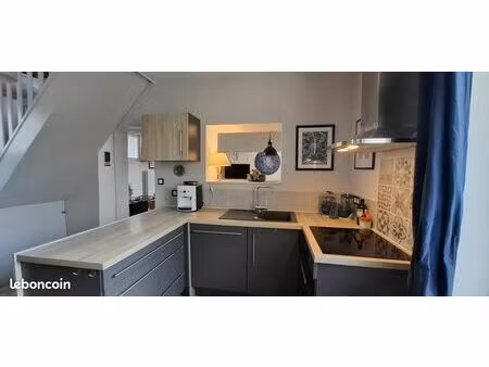 vente direct propriétaire grande maison 3/4 chambres 170 m2 . le val d'hazey proximité gai