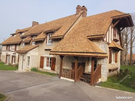 maison 8 pièces 295 m²