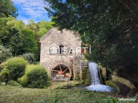 moulin 9 pièces 248 m²