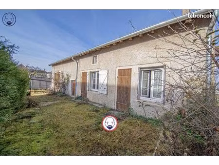 maison de village 4 pièces 88 m²