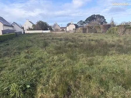 terrain 1 300 m² tregastel
