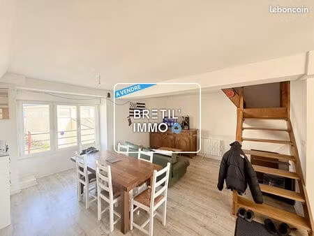 immeuble 4 pièces 82 m²