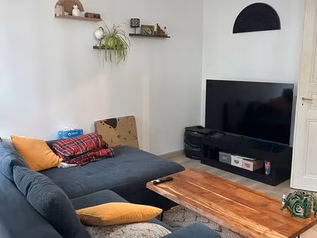 f2 lumineux de 58 m2 bas rebberg