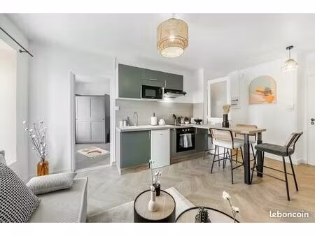 charmant t2 meublé et rénové – centre de vannes