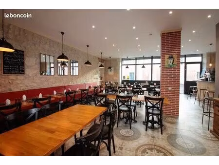 restaurant a louer avec matériels