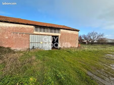 parking/box 199 m² ars en ré