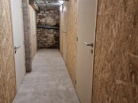 box de stockage / garde meuble