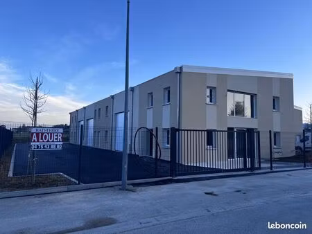 local 78 m² chabeuil