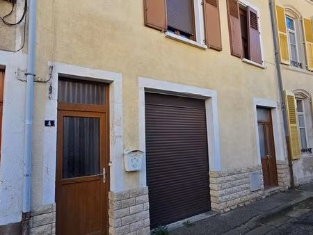 maison de ville avec garage  à rénover