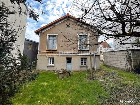 terrain 3 pièces 51 m²