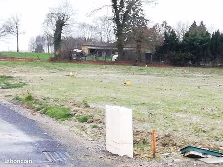 terrain 638 m² chateaubourg