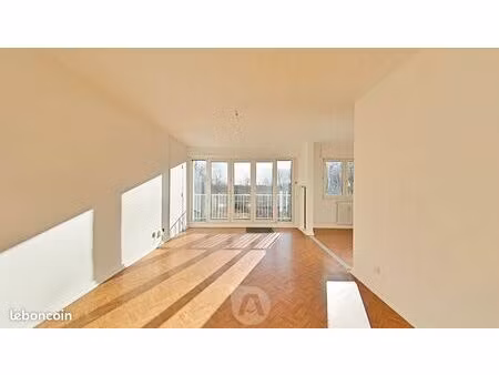 appartement 3 pièces 80 m²