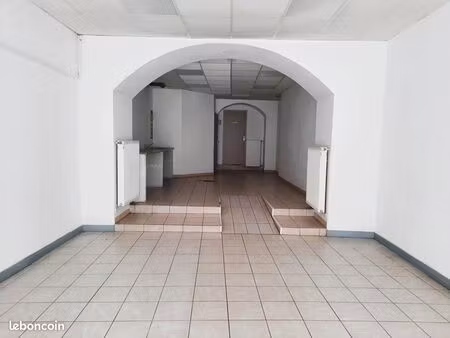local commercial 62 m²