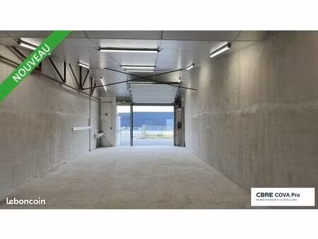 local d'activité 94 m²