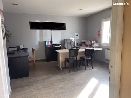 local commercial-reprise bail- zone meyrol- montelimar 165 m2