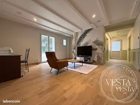 maison 5 pièces 121 m²