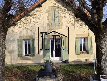 maison 7 pièces 146 m²