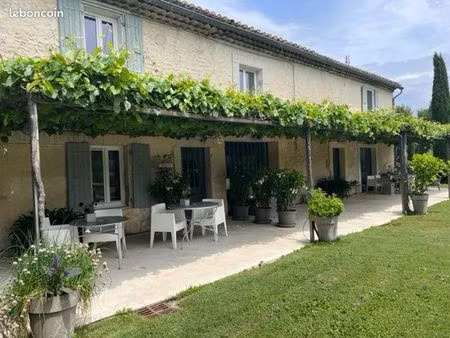 mas 10 pièces 259 m²