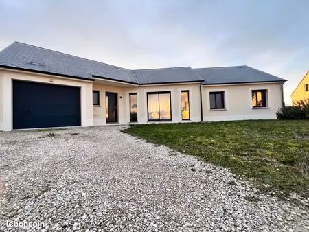 maison de 2020 de plain-pied 104 m² - 3 chambres - sans vis-à-vis - clim gainable