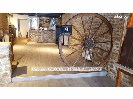 maison avec local professionnel