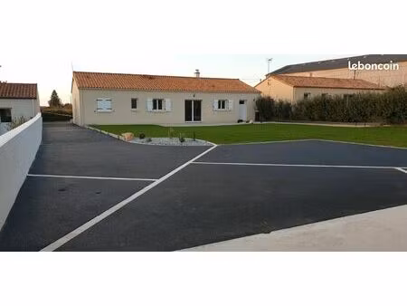 maison avec grand atelier