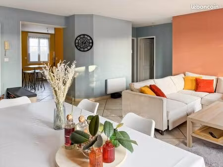 appartement 3 pièces 80 m²