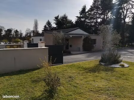 salle de soins - cabinet pluridisciplinaire